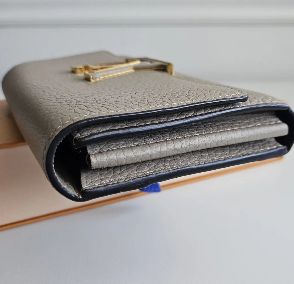 Louis Vuitton authentic pre